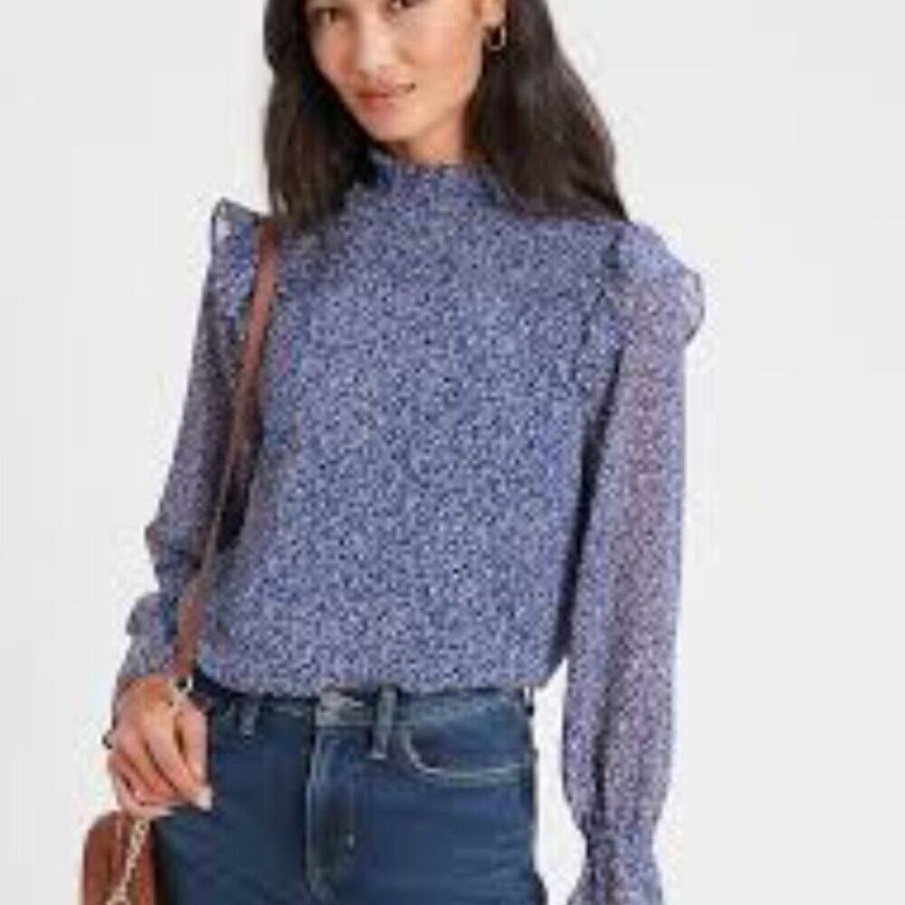 Banana Republic Blue White Blouse || Small EUC